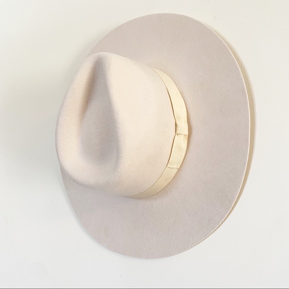 UO Flat Brim Felt Fedora - Picture 5 of 6